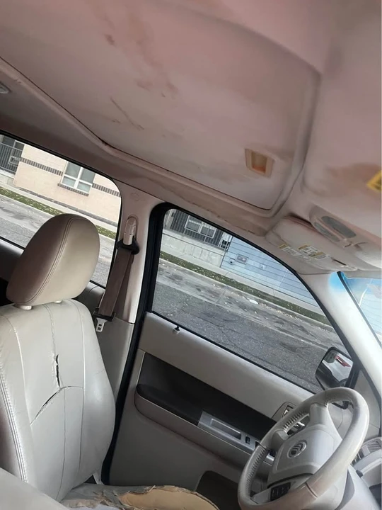 2011 Ford Escape - Image 15 of 17