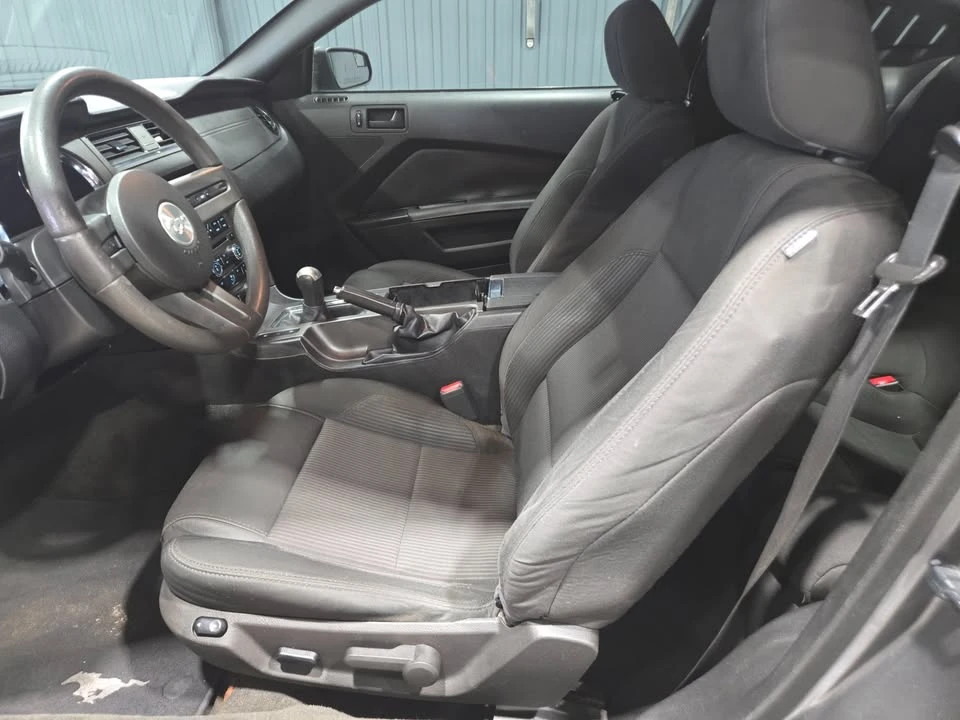 2011 Ford S197 Mustang - Image 9 of 13