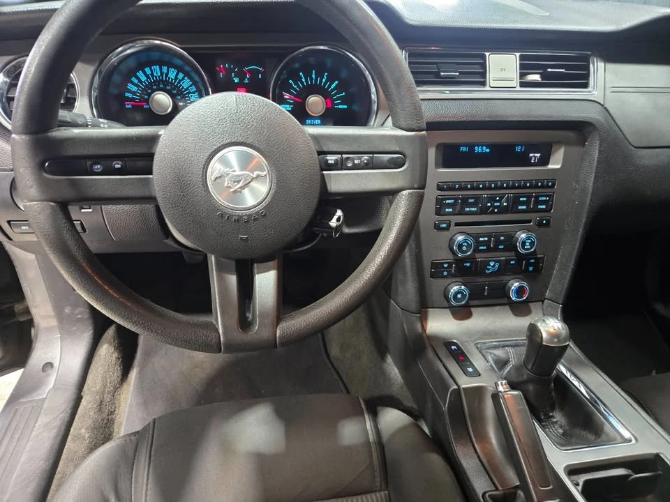 2011 Ford S197 Mustang - Image 11 of 13