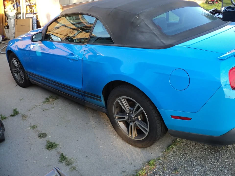 2011 Ford S197 Mustang - Image 3 of 6