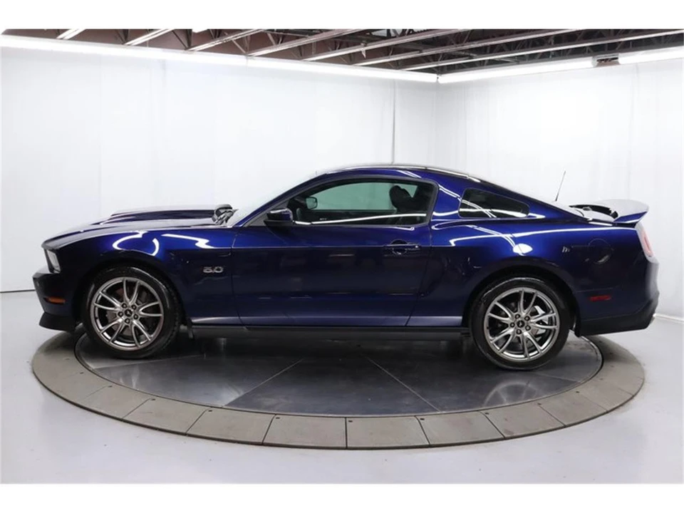 2011 Ford S197 Mustang - Image 2 of 31
