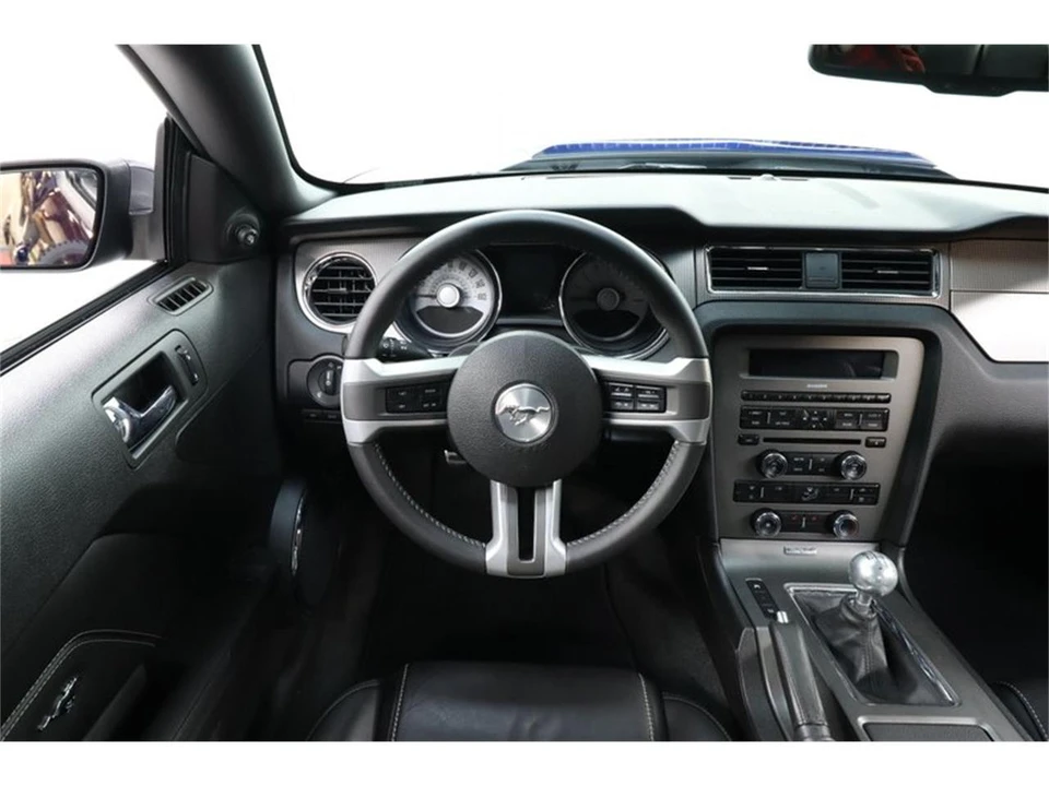 2011 Ford S197 Mustang - Image 18 of 31