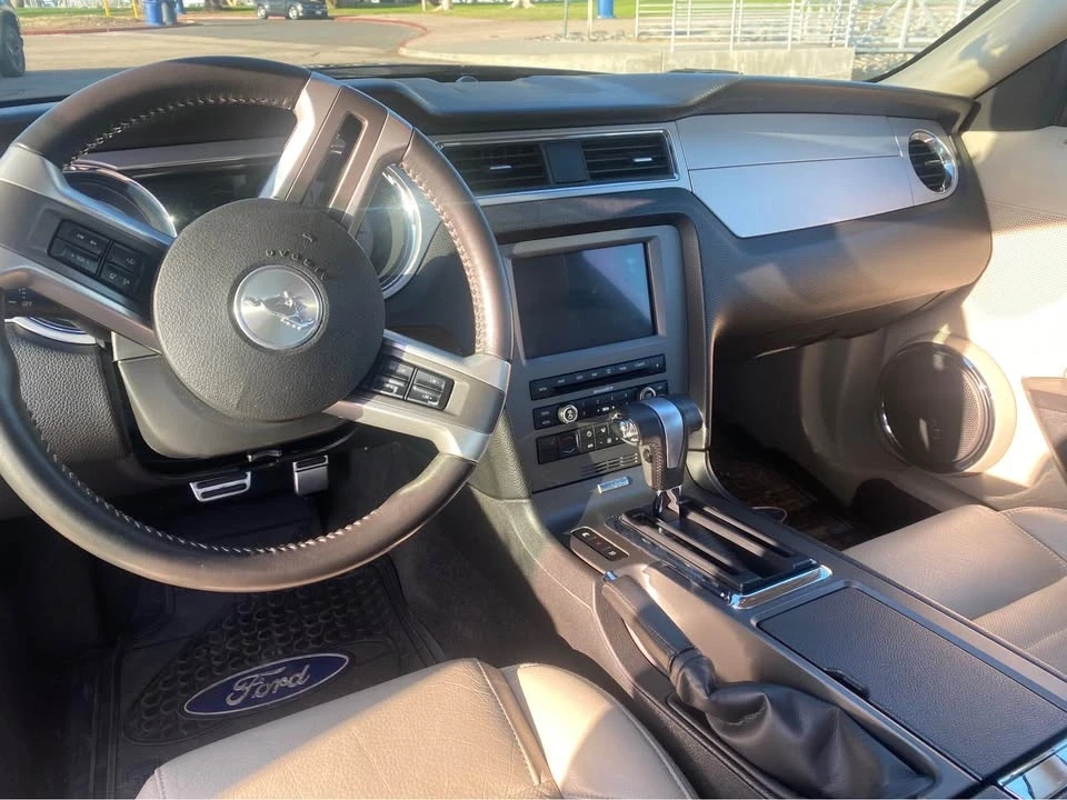 2011 Ford S197 Mustang - Image 3 of 6