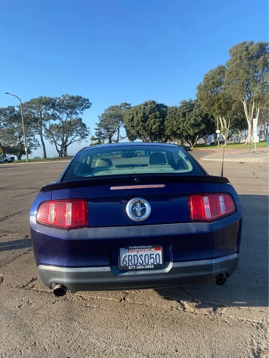 2011 Ford S197 Mustang - Image 2 of 6