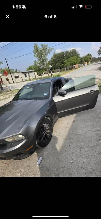 2011 Ford S197 Mustang - Image 3 of 4