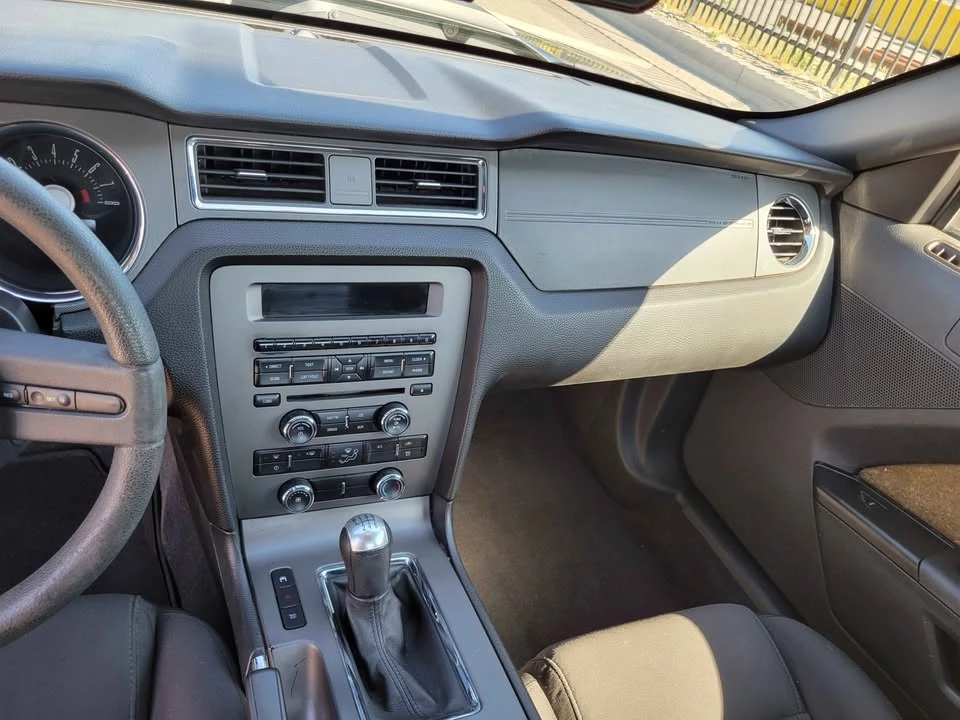 2011 Ford S197 Mustang - Image 11 of 11