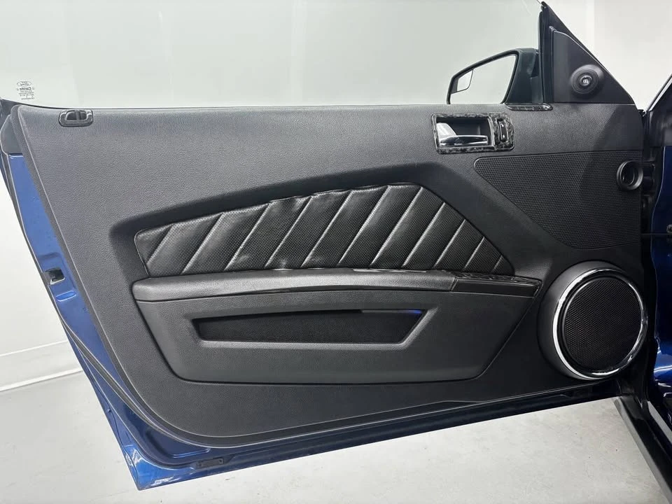 2011 Ford S197 Mustang - Image 9 of 20