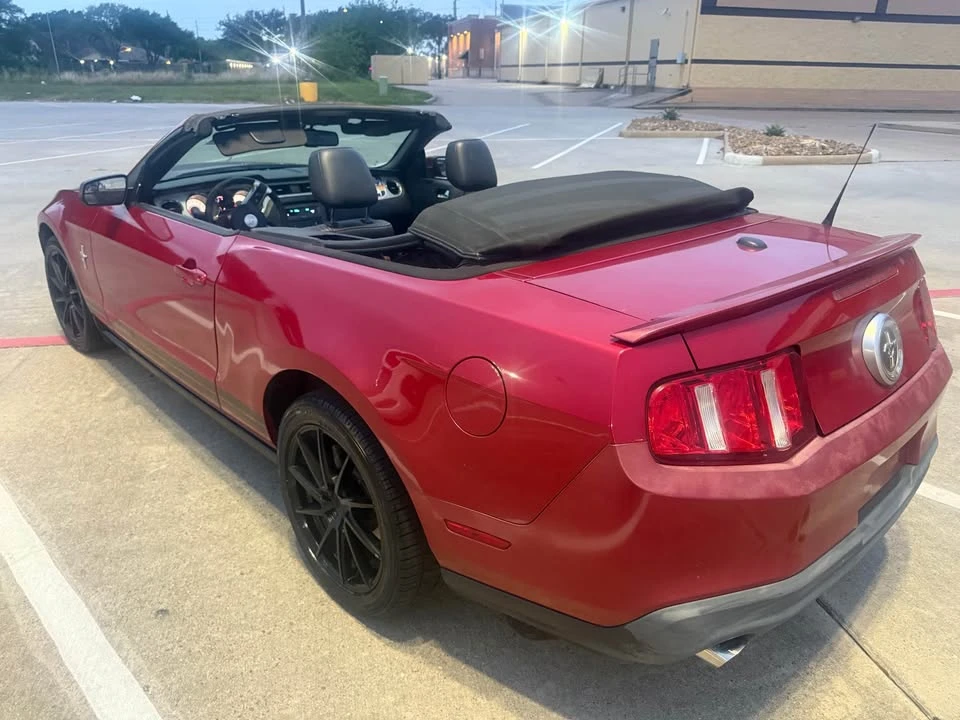 2011 Ford S197 Mustang - Image 6 of 10