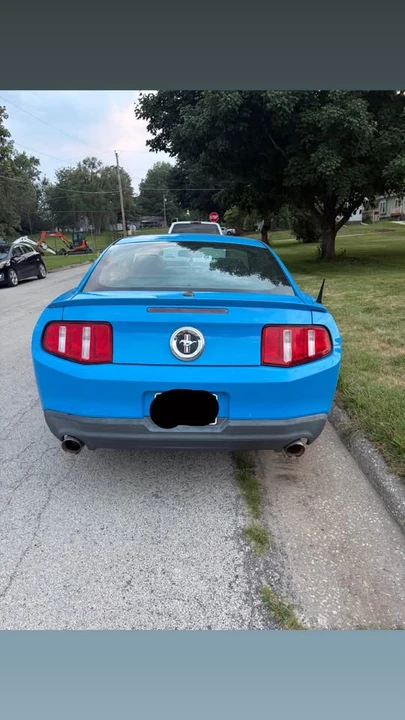 2011 Ford S197 Mustang - Image 3 of 5