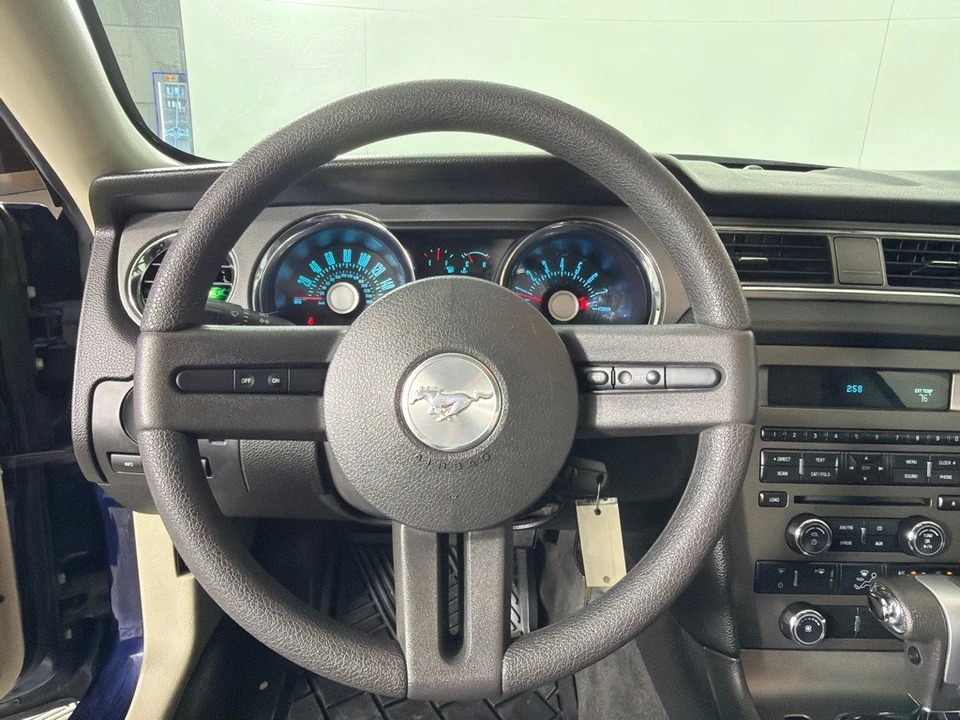2011 Ford S197 Mustang - Image 14 of 22