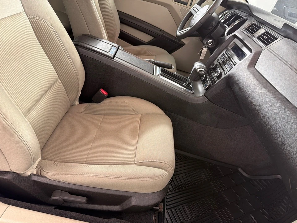 2011 Ford S197 Mustang - Image 19 of 22