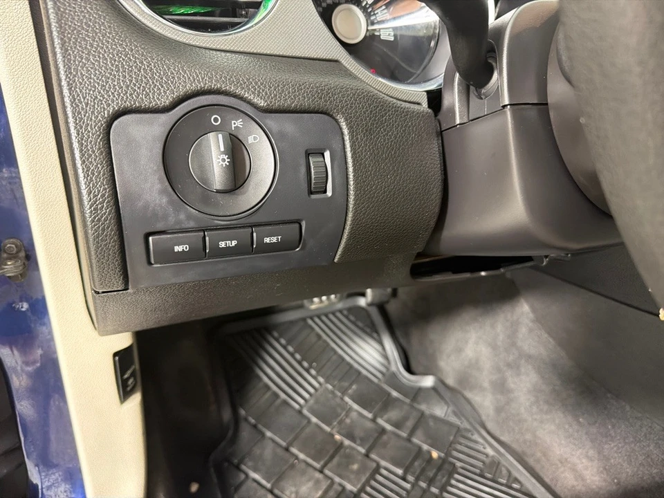 2011 Ford S197 Mustang - Image 13 of 22