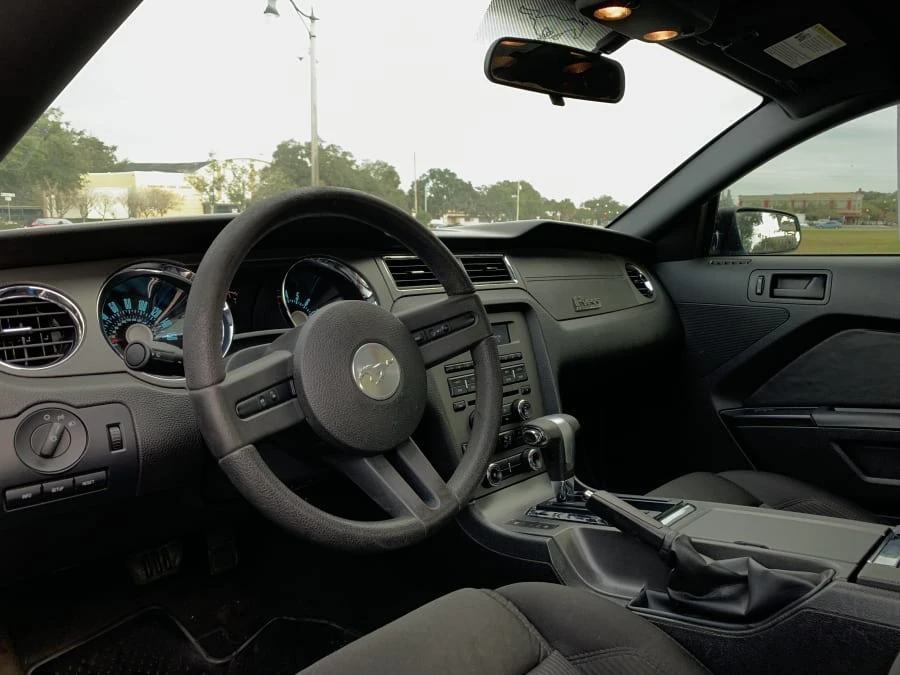 2011 Ford S197 Mustang - Image 3 of 10