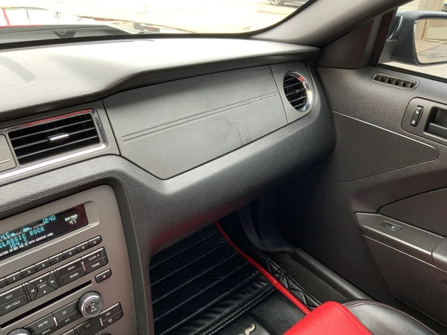 2011 Ford S197 Mustang - Image 30 of 31