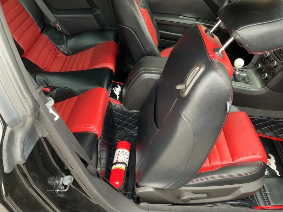 2011 Ford S197 Mustang - Image 28 of 31