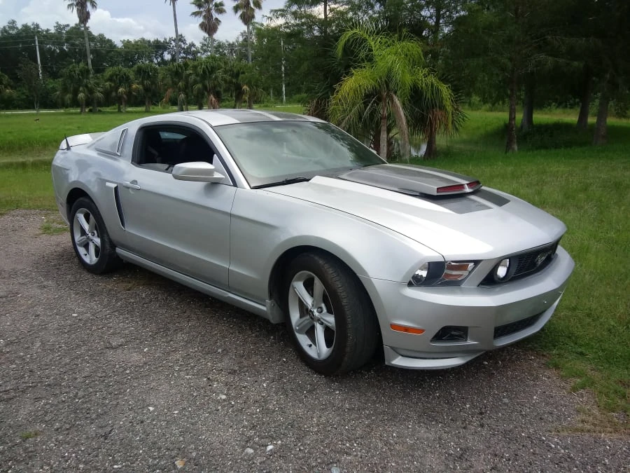 2011 Ford S197 Mustang - Image 9 of 10