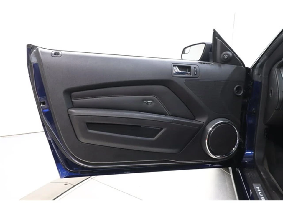 2011 Ford S197 Mustang - Image 22 of 31