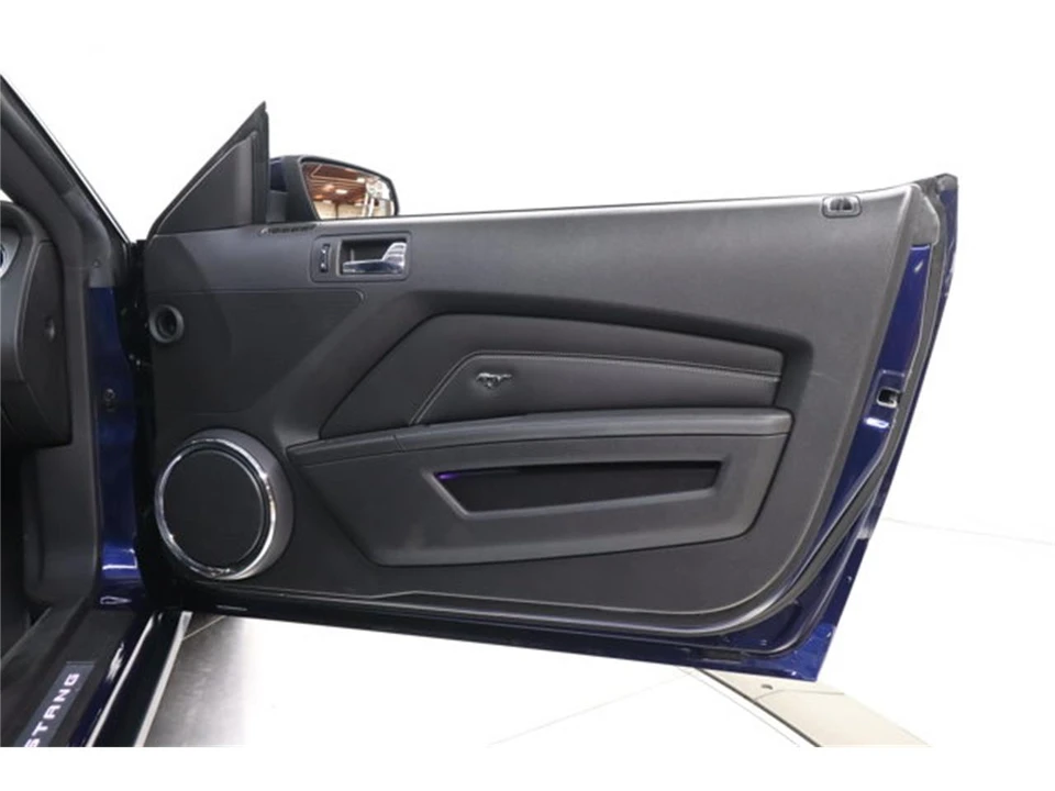 2011 Ford S197 Mustang - Image 23 of 31