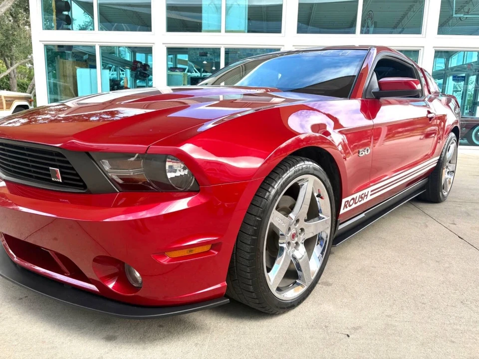 2011 Ford S197 Mustang - Image 13 of 21