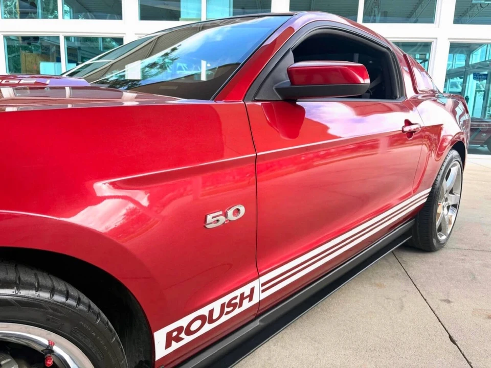 2011 Ford S197 Mustang - Image 14 of 21