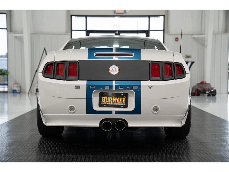 2011 Ford S197 Mustang - Image 7 of 31