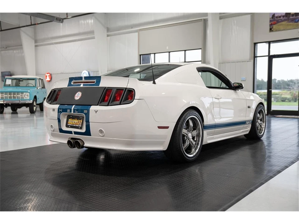 2011 Ford S197 Mustang - Image 9 of 31