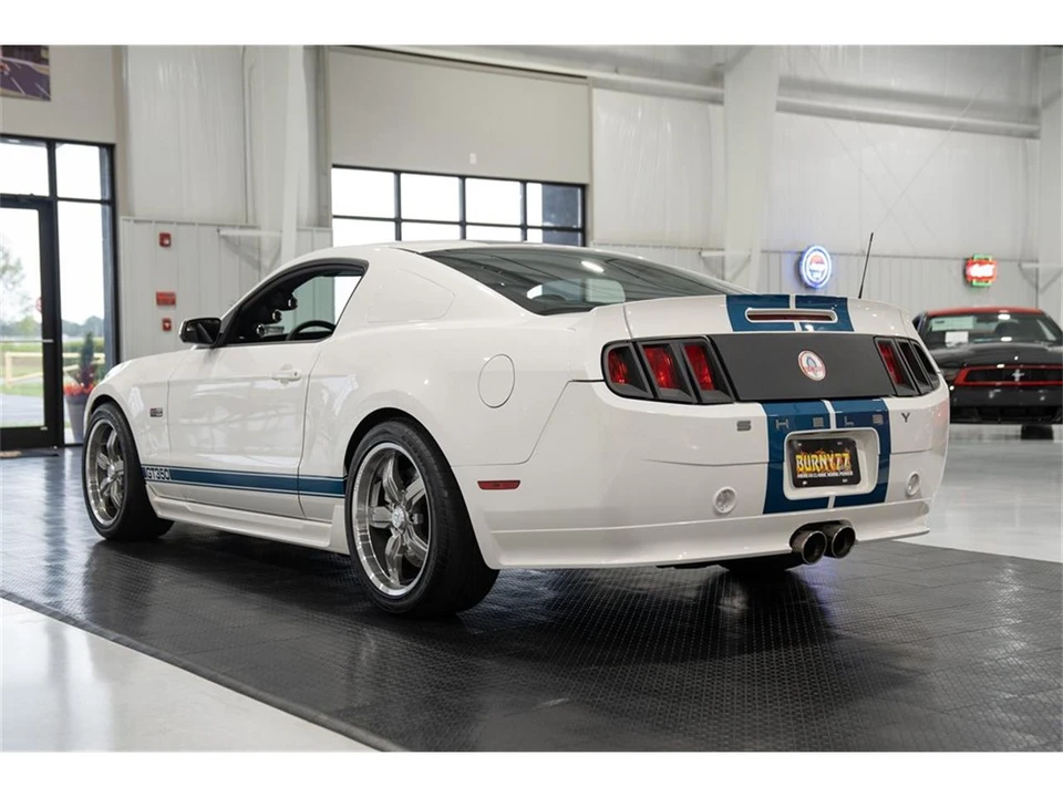 2011 Ford S197 Mustang - Image 5 of 31