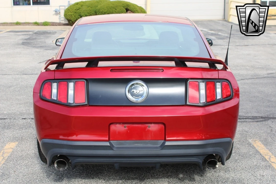 2011 Ford S197 Mustang - Image 9 of 12