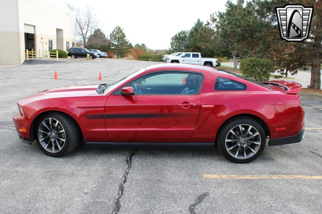 2011 Ford S197 Mustang - Image 5 of 12
