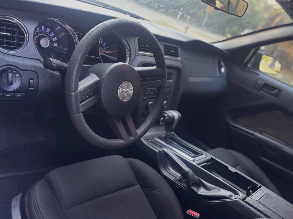2011 Ford S197 Mustang - Image 3 of 6