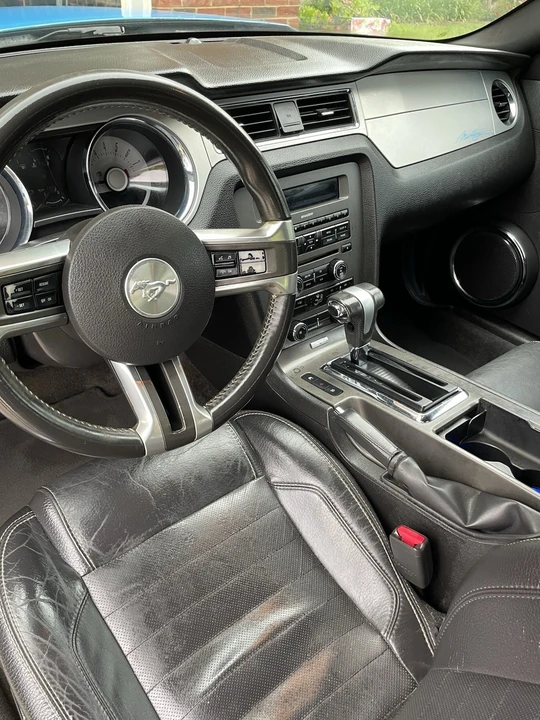 2011 Ford S197 Mustang - Image 8 of 16