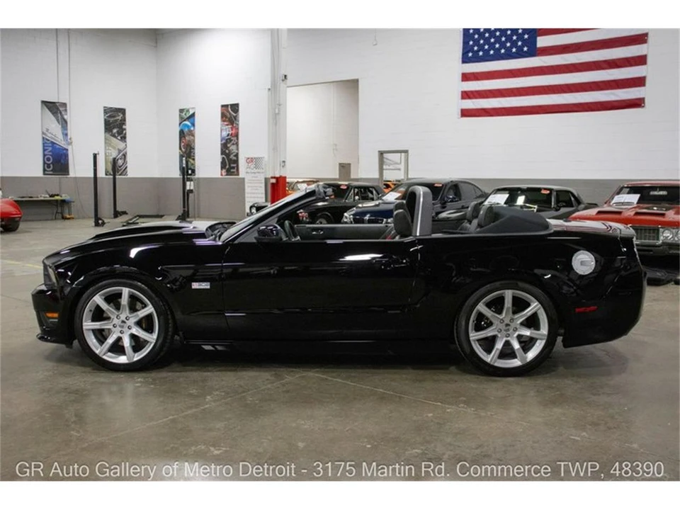 2011 Ford S197 Mustang - Image 4 of 31