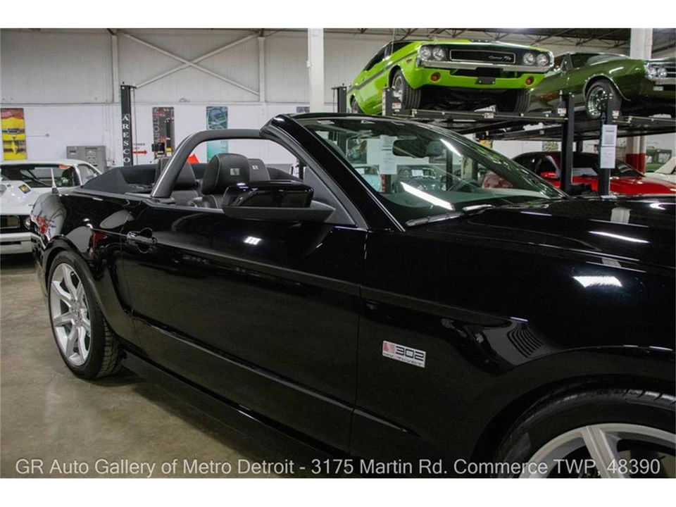 2011 Ford S197 Mustang - Image 24 of 31