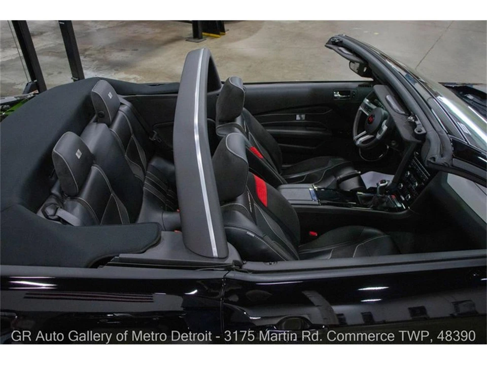 2011 Ford S197 Mustang - Image 15 of 31