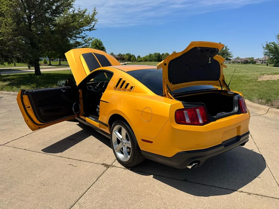 2011 Ford S197 Mustang GT - Image 8 of 31