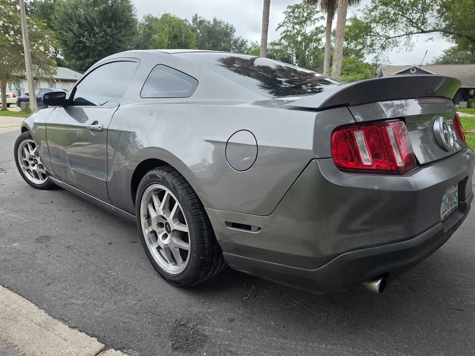 2011 Ford S197 Mustang - Image 6 of 11