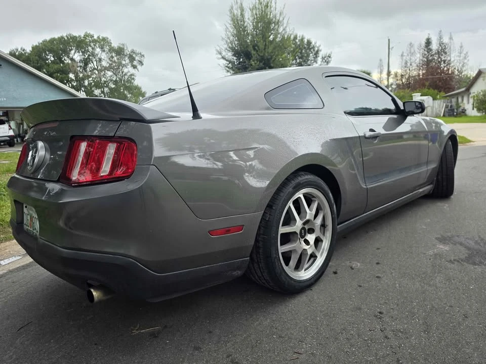 2011 Ford S197 Mustang - Image 4 of 11