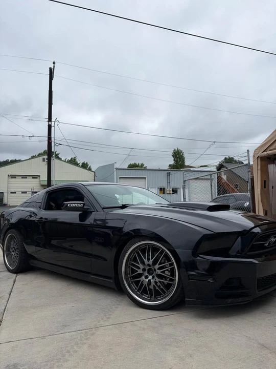 2011 Ford S197 Mustang GT - Image 10 of 18
