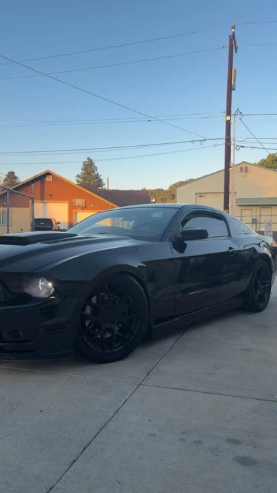 2011 Ford S197 Mustang GT - Image 17 of 18
