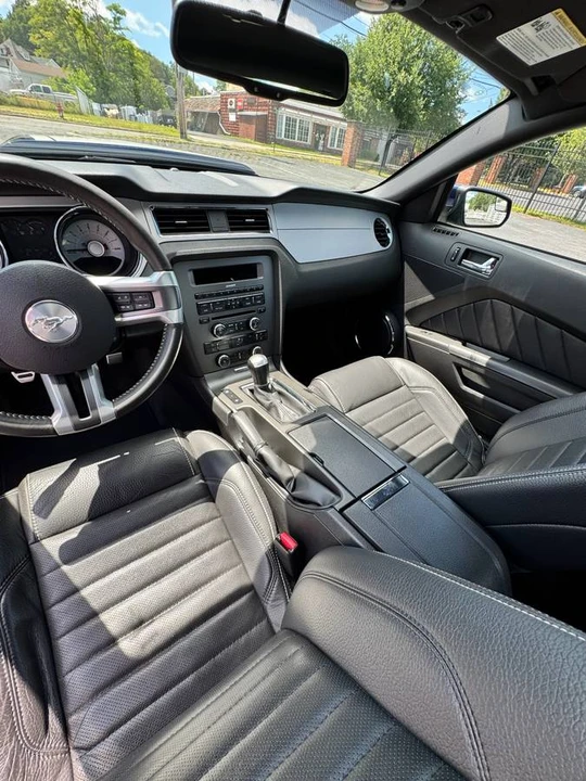2011 Ford S197 Mustang GT - Image 12 of 16