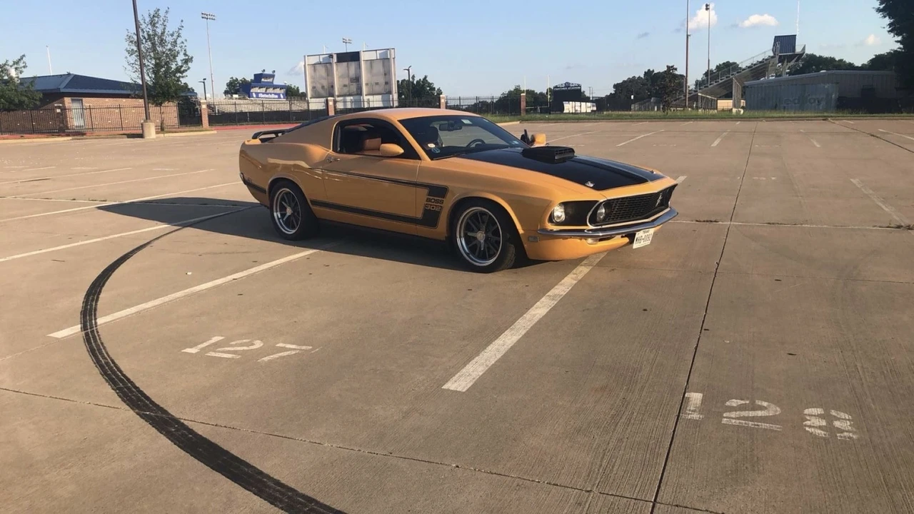 2011 Ford S197 Mustang - Image 14 of 21
