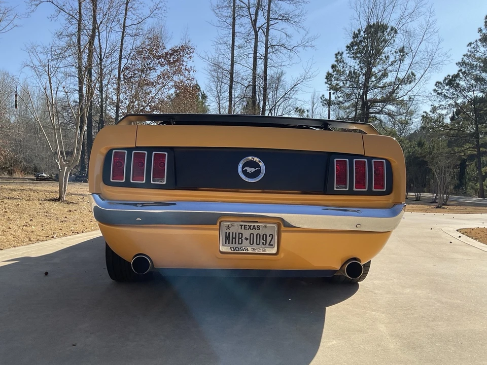 2011 Ford S197 Mustang - Image 8 of 21