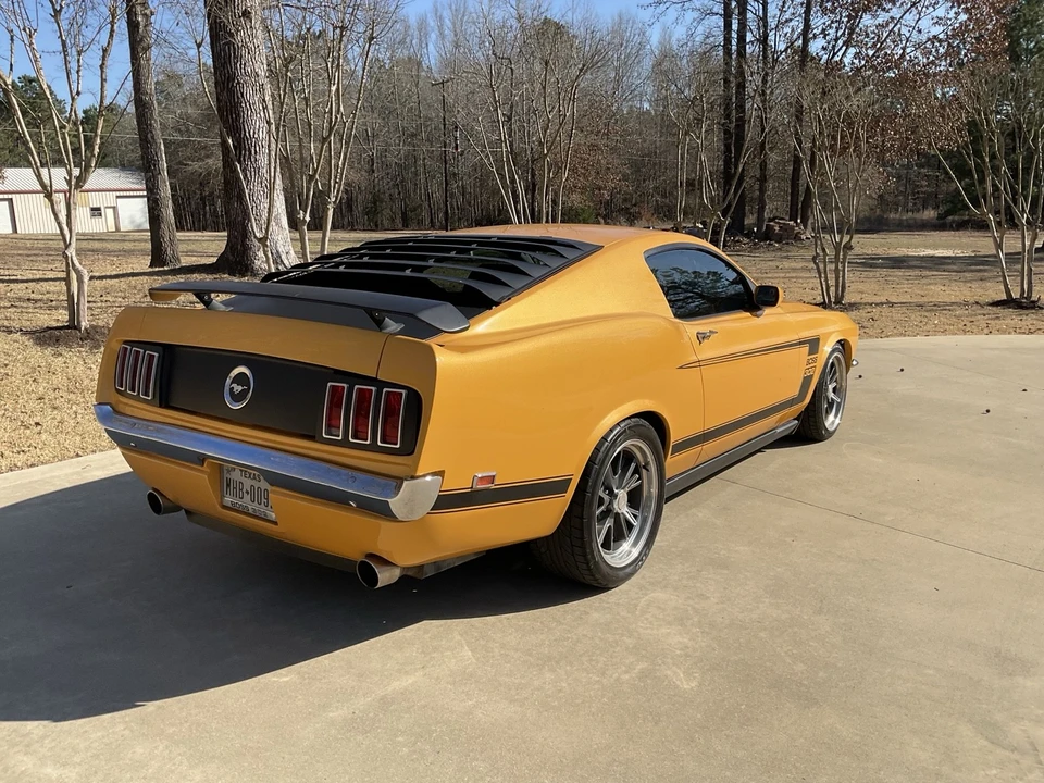 2011 Ford S197 Mustang - Image 12 of 21