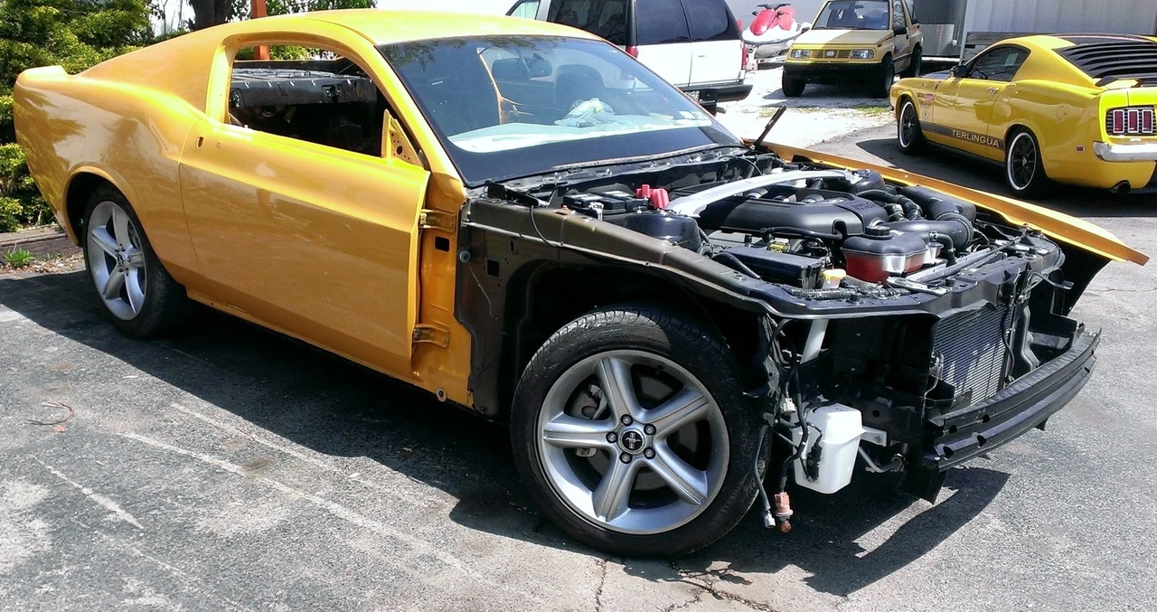 2011 Ford S197 Mustang - Image 20 of 21