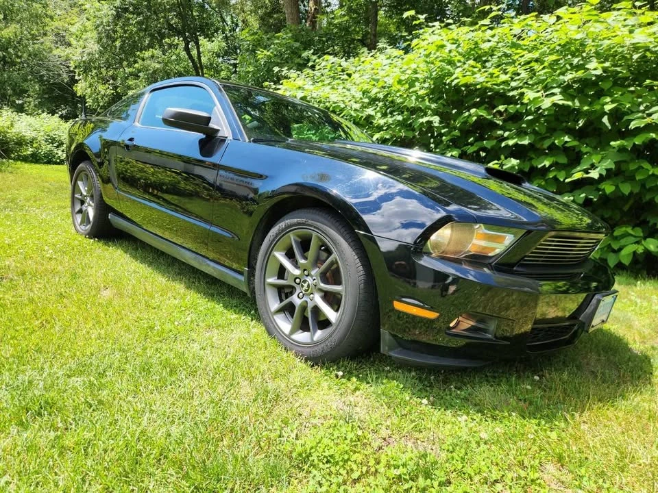 2011 Ford S197 Mustang - Image 2 of 13