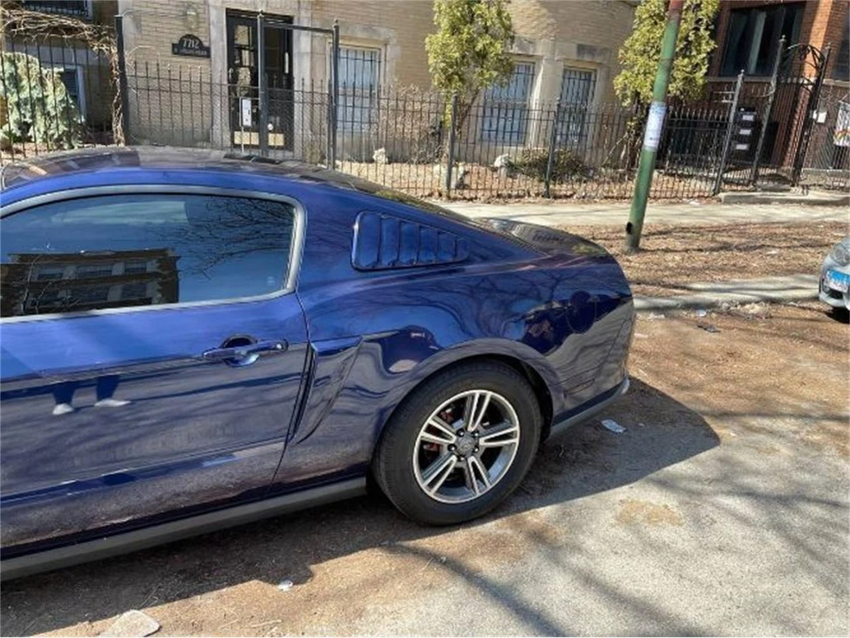 2011 Ford S197 Mustang - Image 11 of 14