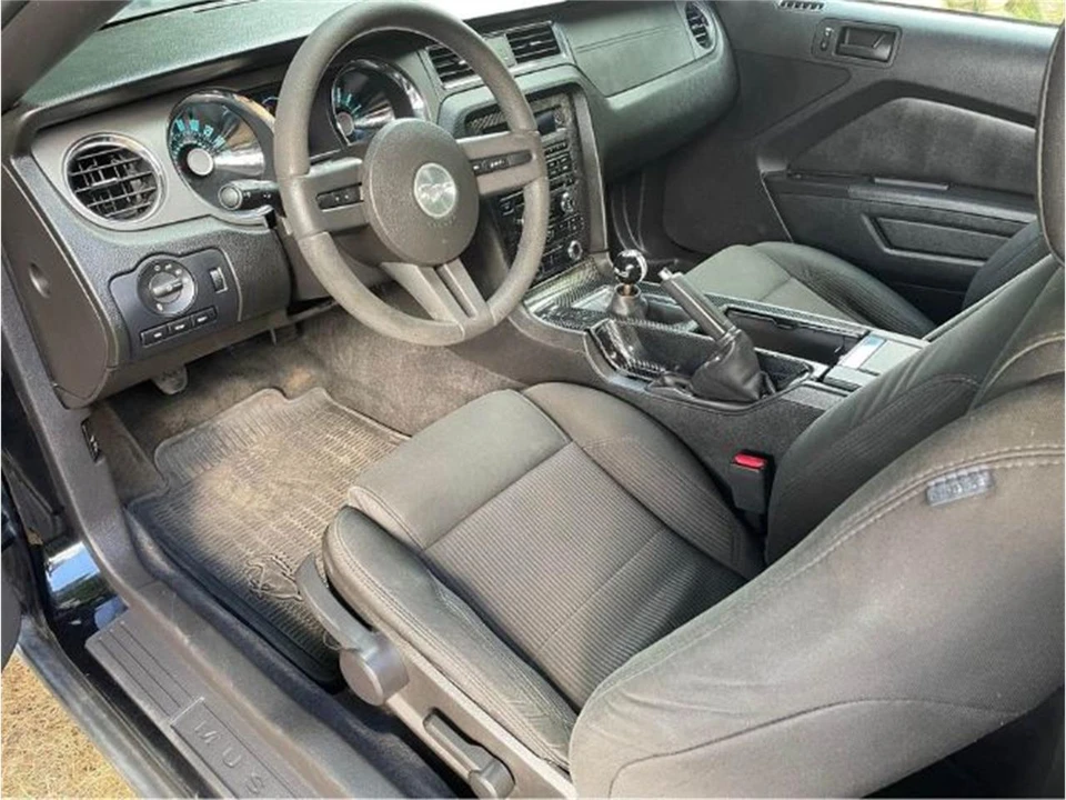 2011 Ford S197 Mustang - Image 14 of 16