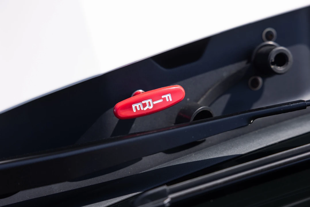 2011 Ford S197 Mustang Boss 302 - Image 19 of 31