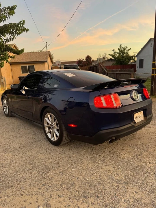 2011 Ford S197 Mustang - Image 4 of 10