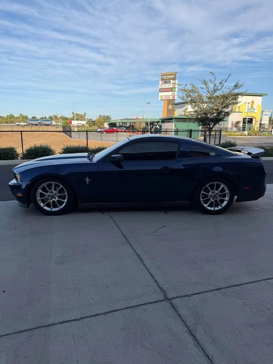 2011 Ford S197 Mustang - Image 5 of 13